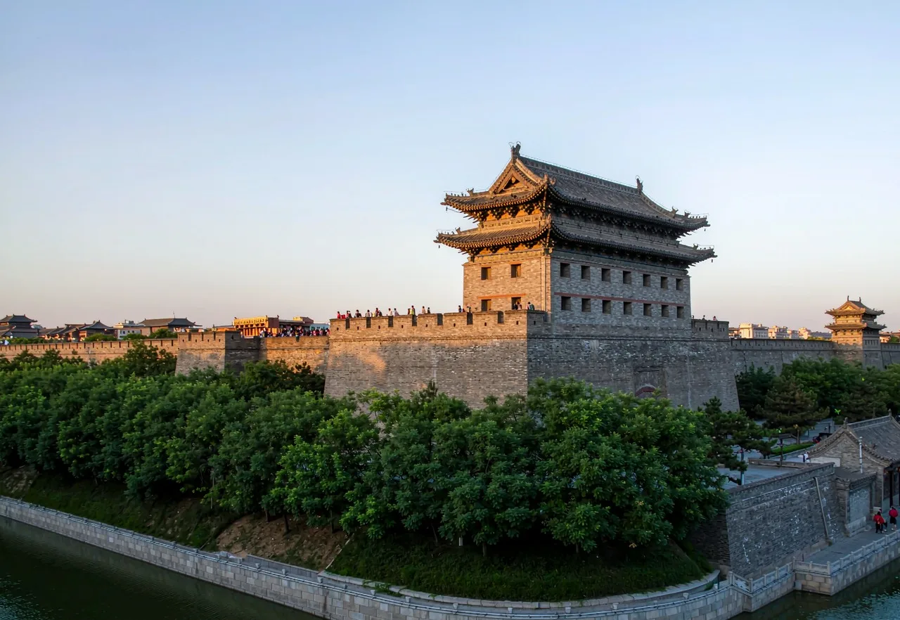 Xi'an ancient city wall and watchtower